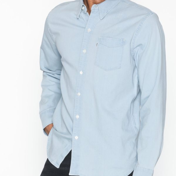 Light blue shirt