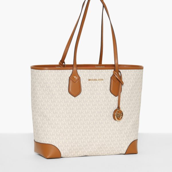 Beige tote bag