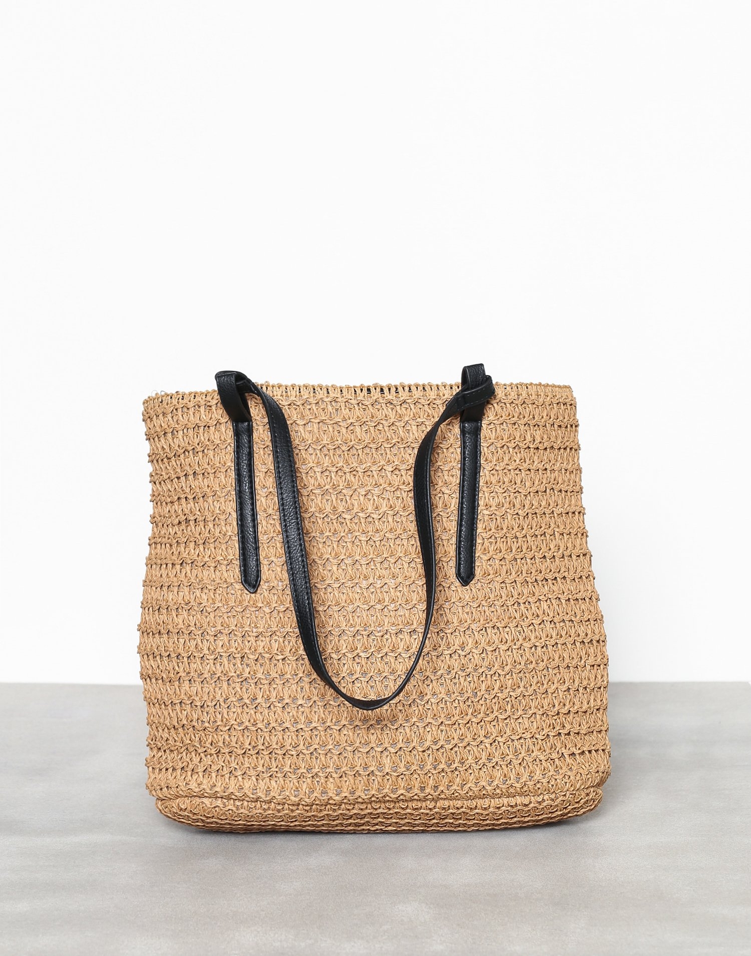 Woven tote bag